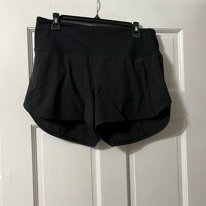 Lululemon Speed Up Mid rise short lined Size 10